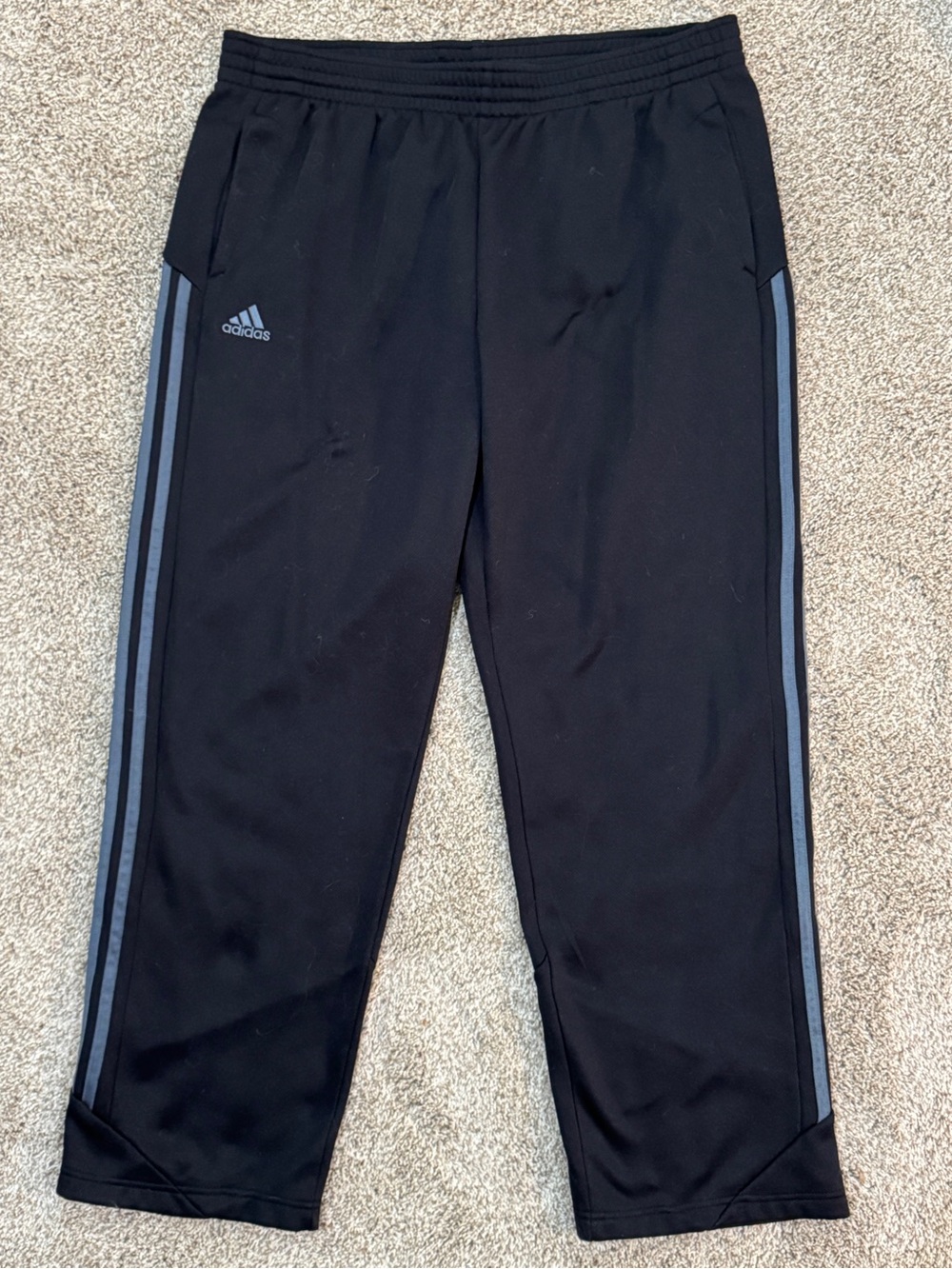 EUC Adidas Mens Black Athletic Track Sweat Pants with Gray Stripes, Size XL